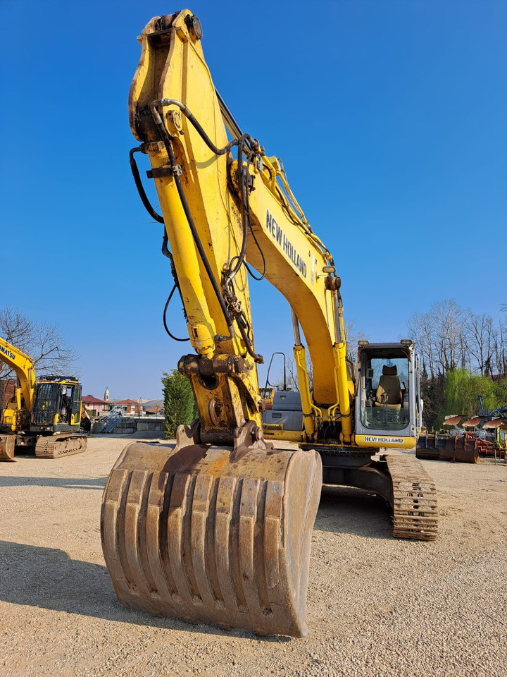 NEW HOLLAND KOBELCO E385B - حفارات زحافة: صور 5 NEW HOLLAND KOBELCO E385B - حفارات زحافة: صور 5