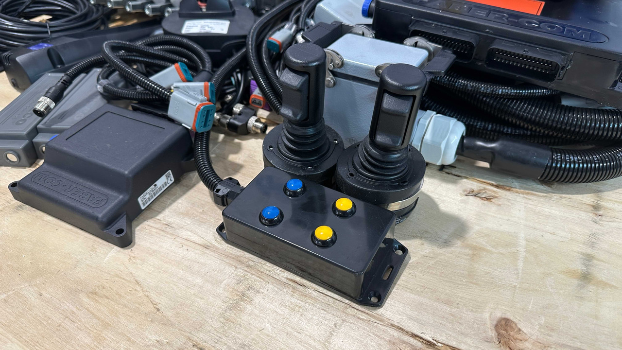 Set Scanreco RC400 with Walvoil DPX100 Fassi, Effer, Atlas, Manitou - مقطورة الغابات: صور 5 Set Scanreco RC400 with Walvoil DPX100 Fassi, Effer, Atlas, Manitou - مقطورة الغابات: صور 5