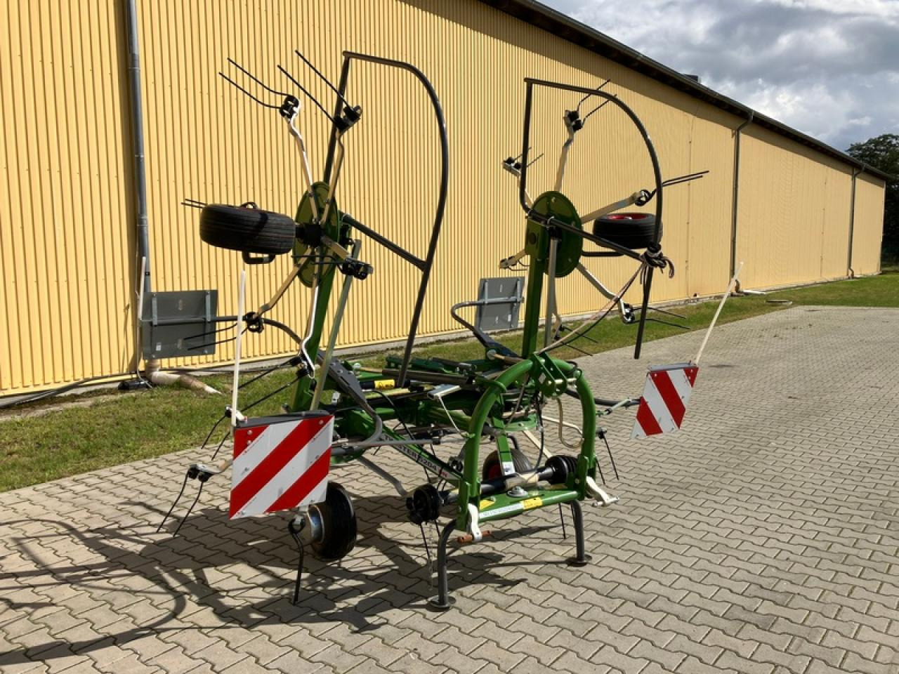 Fendt TWISTER 5204 AKTION - لمّامَة القش: صور 4 Fendt TWISTER 5204 AKTION - لمّامَة القش: صور 4