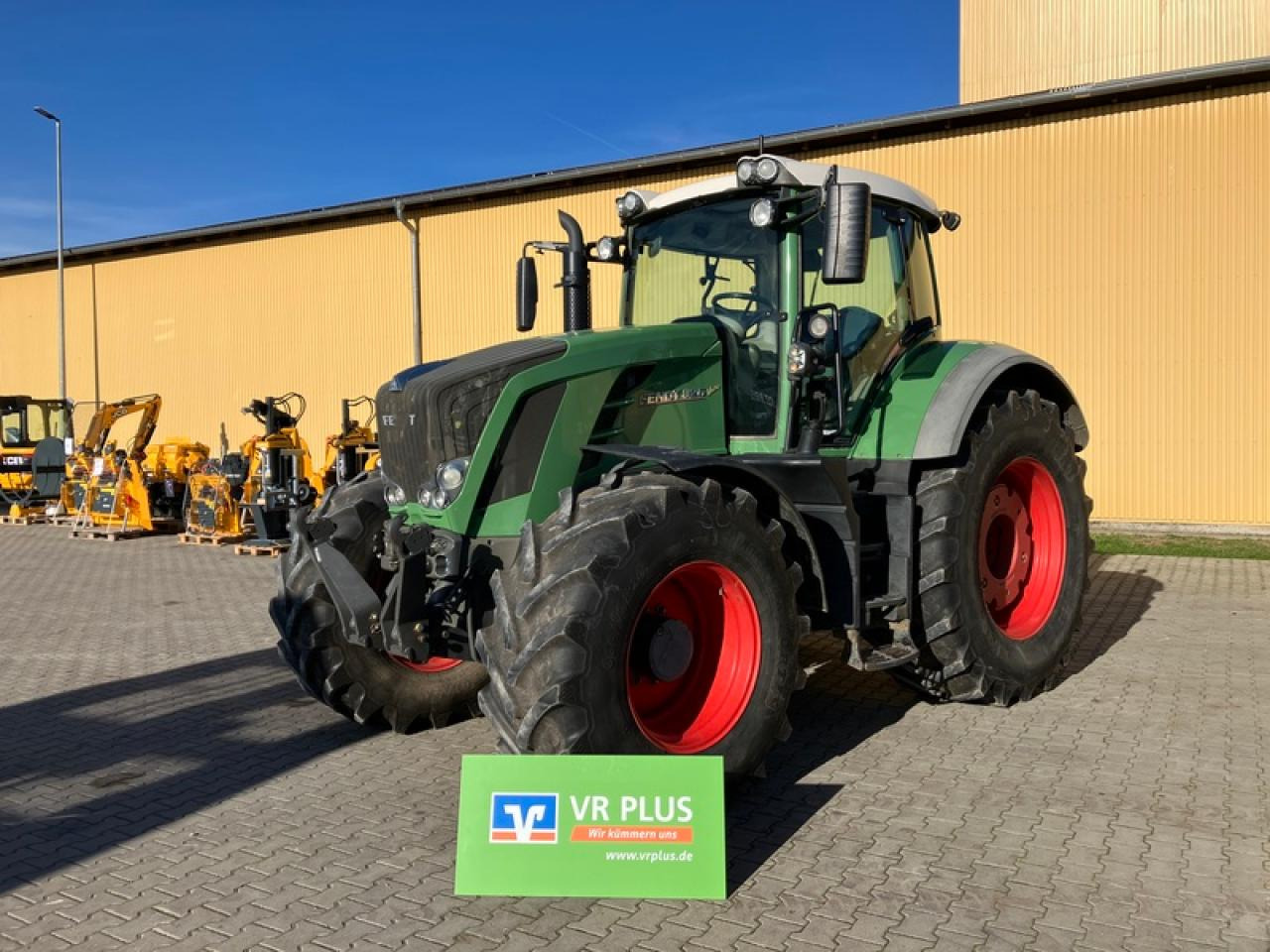 Fendt VARIO 826 - جرار: صور 1 Fendt VARIO 826 - جرار: صور 1