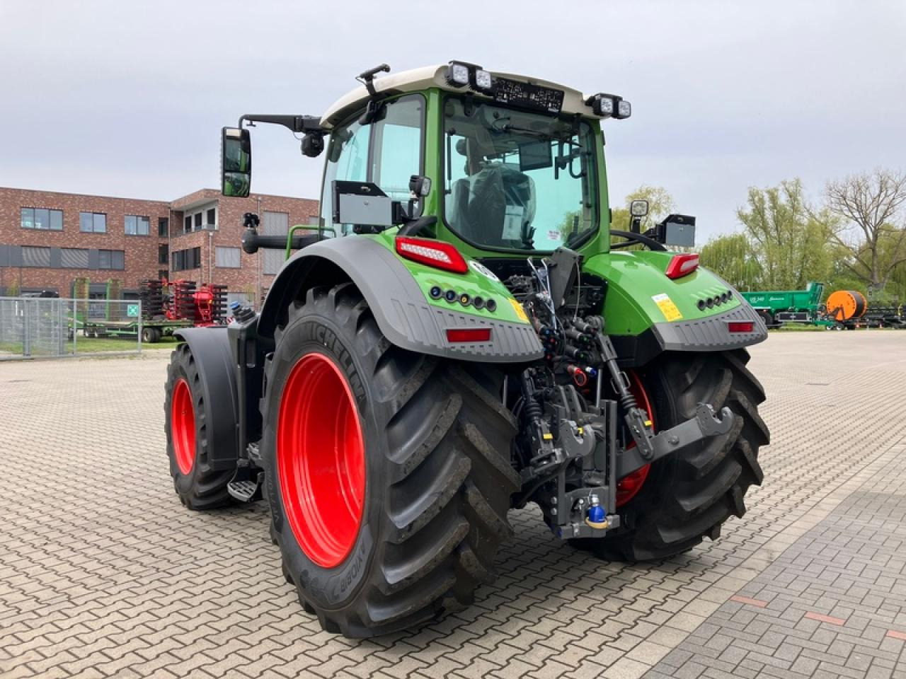 Fendt VARIO726 GEN 7 PROFI PLUS SET 2 - جرار: صور 3 Fendt VARIO726 GEN 7 PROFI PLUS SET 2 - جرار: صور 3