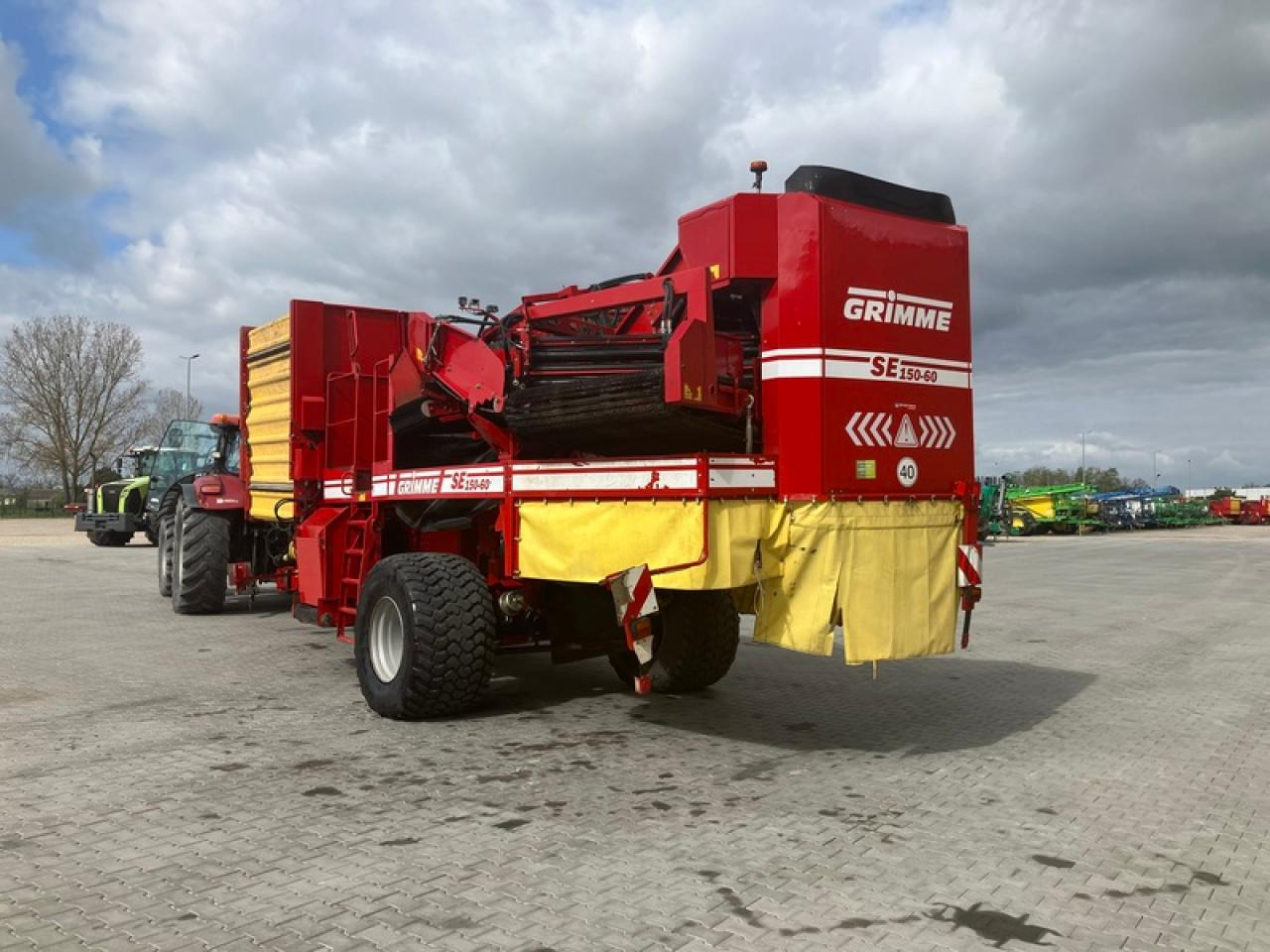 Grimme SE 150-60 SB - حصادة البطاطس: صور 3 Grimme SE 150-60 SB - حصادة البطاطس: صور 3