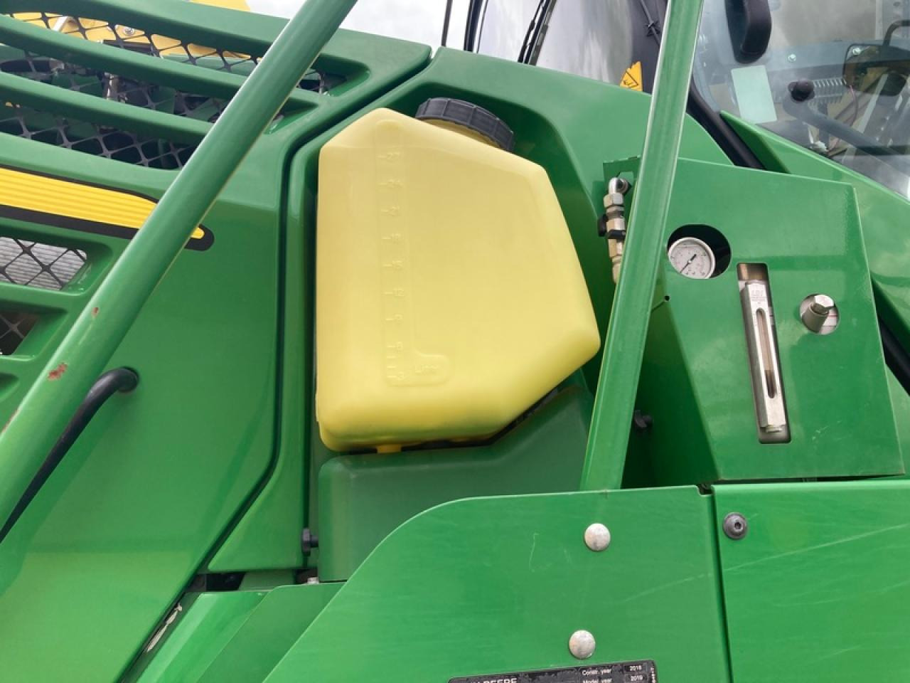 John Deere 8600 I - حصادة الأعلاف: صور 5 John Deere 8600 I - حصادة الأعلاف: صور 5