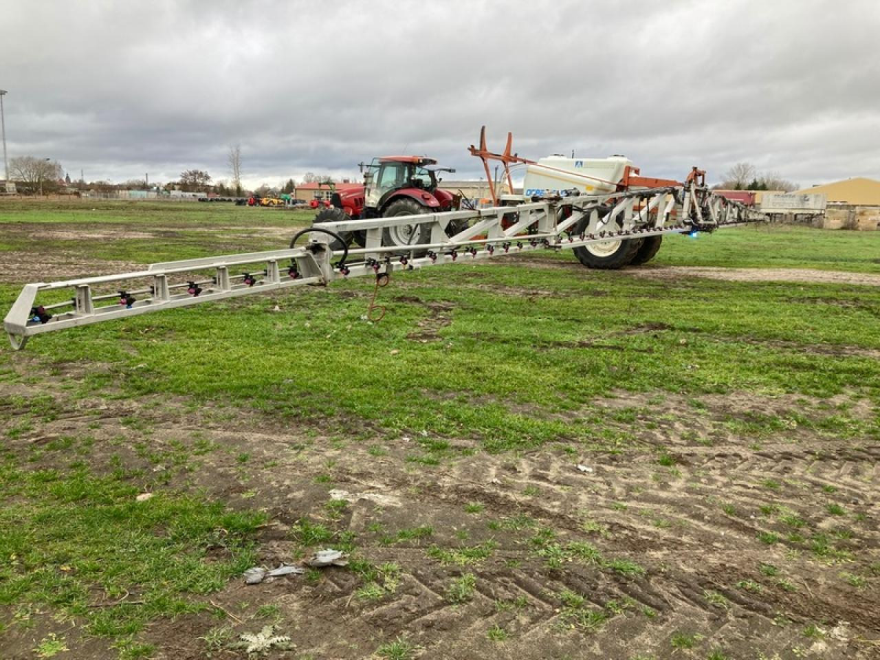 Kuhn OCEANIS 5600 - آلة الرش المقطورة: صور 2 Kuhn OCEANIS 5600 - آلة الرش المقطورة: صور 2