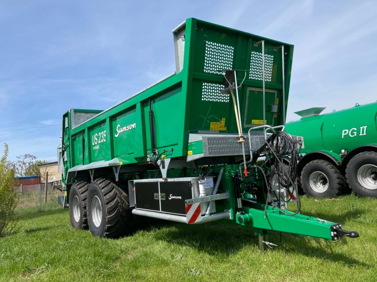 Samson US 235 - نثر السماد: صور 1 Samson US 235 - نثر السماد: صور 1