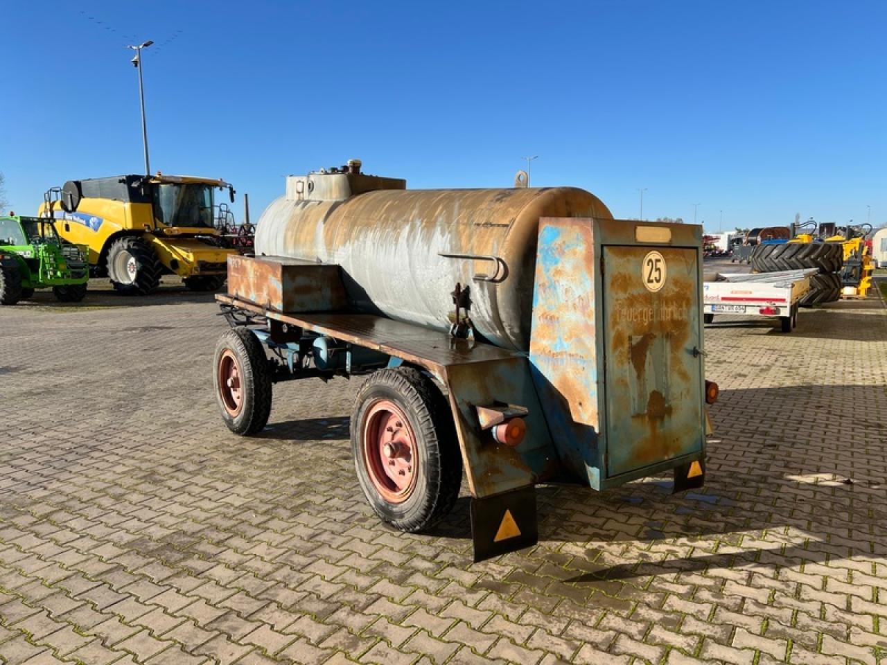 TANKWAGEN VEB WITTENBERGE - مقطورة: صور 2 TANKWAGEN VEB WITTENBERGE - مقطورة: صور 2