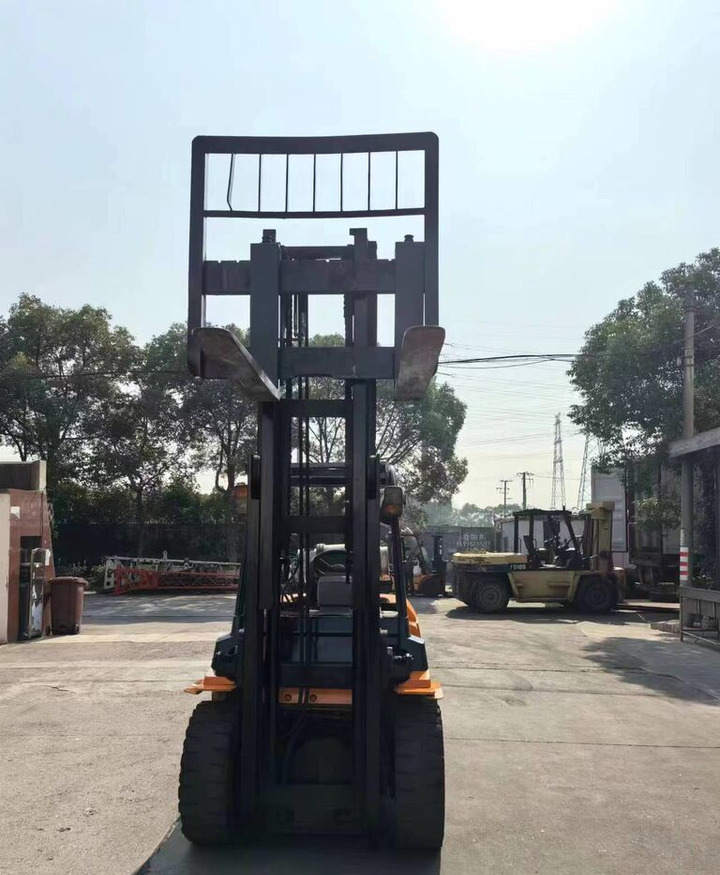 Toyota 30 50 70 100 - رافعة شوكية ديزل: صور 5 Toyota 30 50 70 100 - رافعة شوكية ديزل: صور 5
