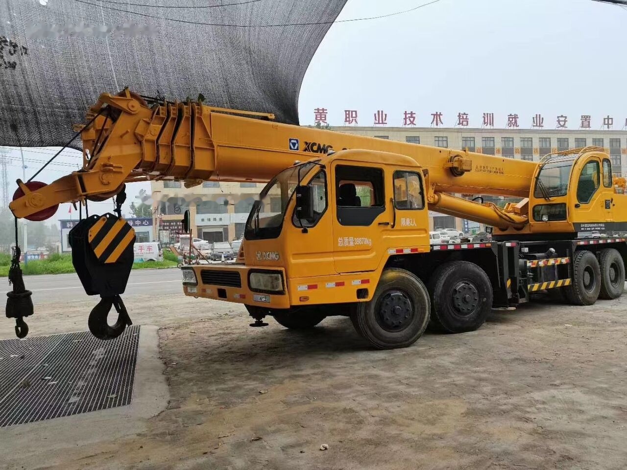 XCMG QY50B QY50K QY70K QY100K QY130K truck crane - موبايل كرين: صور 1 XCMG QY50B QY50K QY70K QY100K QY130K truck crane - موبايل كرين: صور 1