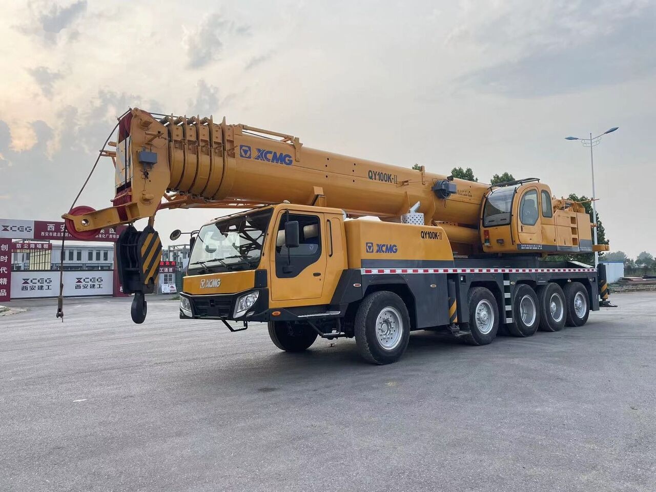 XCMG QY90K QY100K-II 90T 100T 90ton 100ton 80 70 50 - موبايل كرين: صور 1 XCMG QY90K QY100K-II 90T 100T 90ton 100ton 80 70 50 - موبايل كرين: صور 1