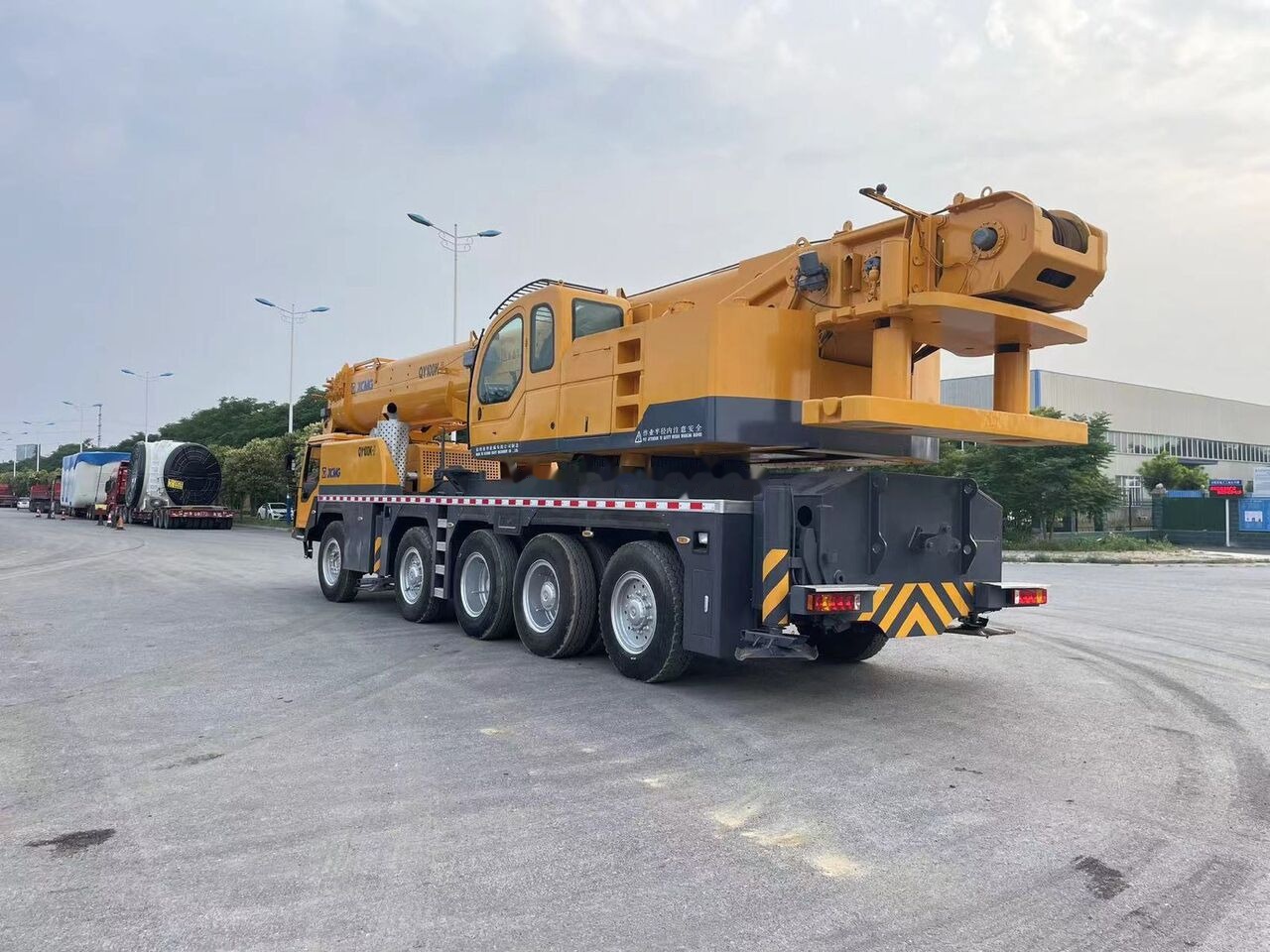 XCMG QY90K QY100K-II 90T 100T 90ton 100ton 80 70 50 - موبايل كرين: صور 3 XCMG QY90K QY100K-II 90T 100T 90ton 100ton 80 70 50 - موبايل كرين: صور 3