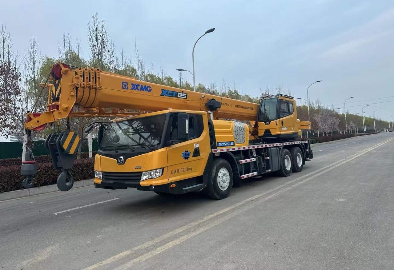 XCMG XCT25 - موبايل كرين: صور 2 XCMG XCT25 - موبايل كرين: صور 2