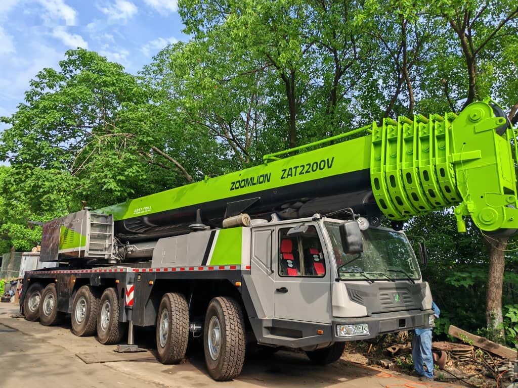 Zoomlion ZTC2200V 220T 220ton - موبايل كرين: صور 4 Zoomlion ZTC2200V 220T 220ton - موبايل كرين: صور 4