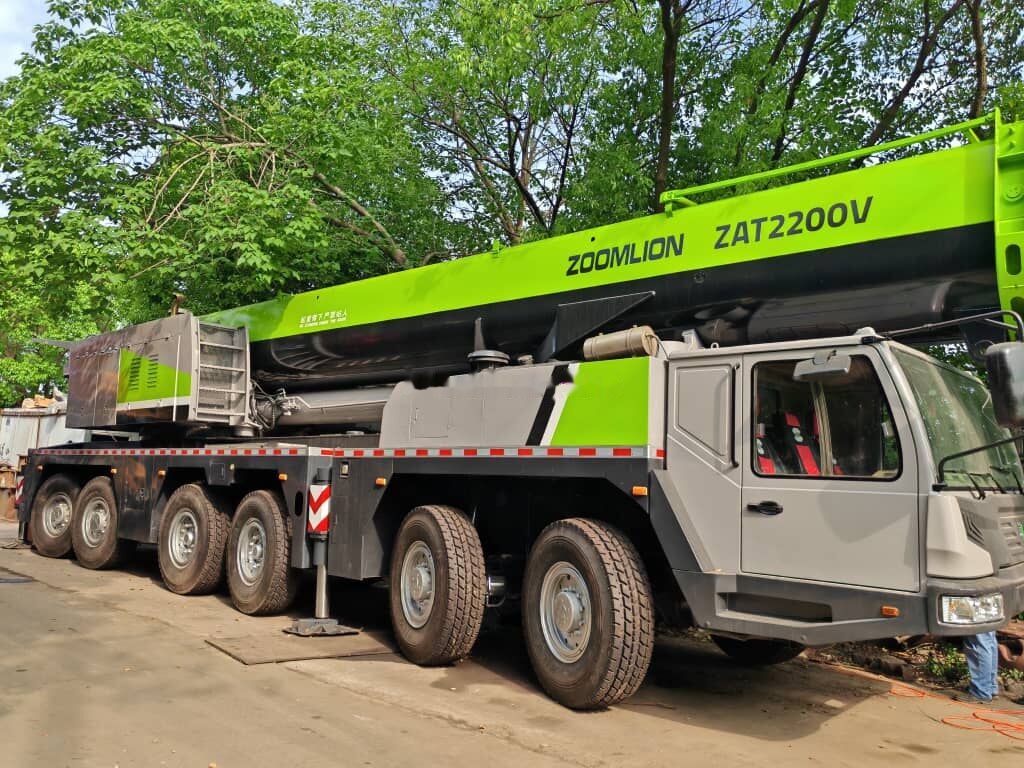 Zoomlion ZTC2200V 220T 220ton - موبايل كرين: صور 1 Zoomlion ZTC2200V 220T 220ton - موبايل كرين: صور 1