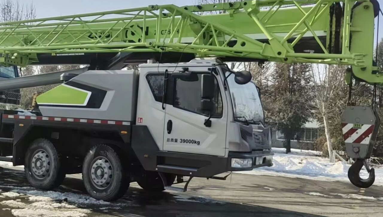 Zoomlion ZTC350 ZTC250 ZTC550 ZTC1000 - موبايل كرين: صور 5 Zoomlion ZTC350 ZTC250 ZTC550 ZTC1000 - موبايل كرين: صور 5