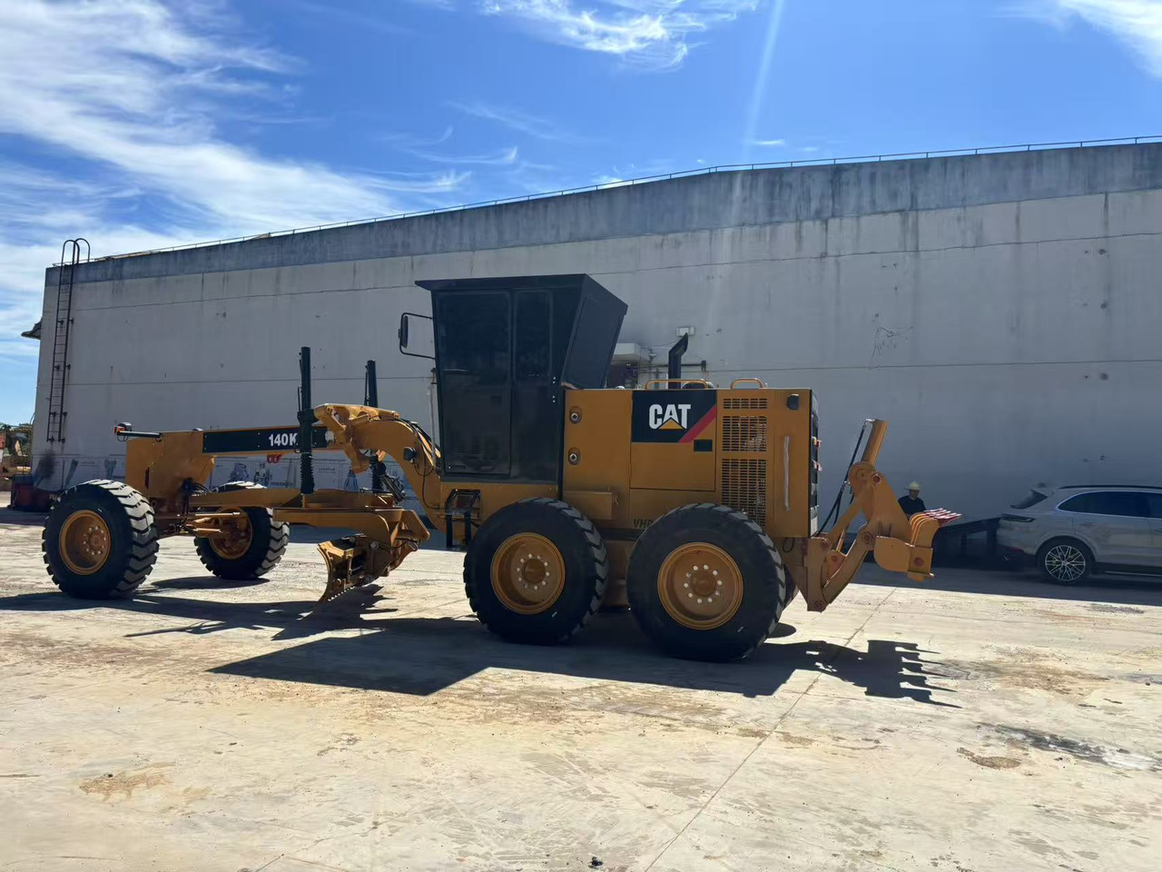 CAT 140K Motor Grader - آلة تسوية الأرض: صور 4 CAT 140K Motor Grader - آلة تسوية الأرض: صور 4
