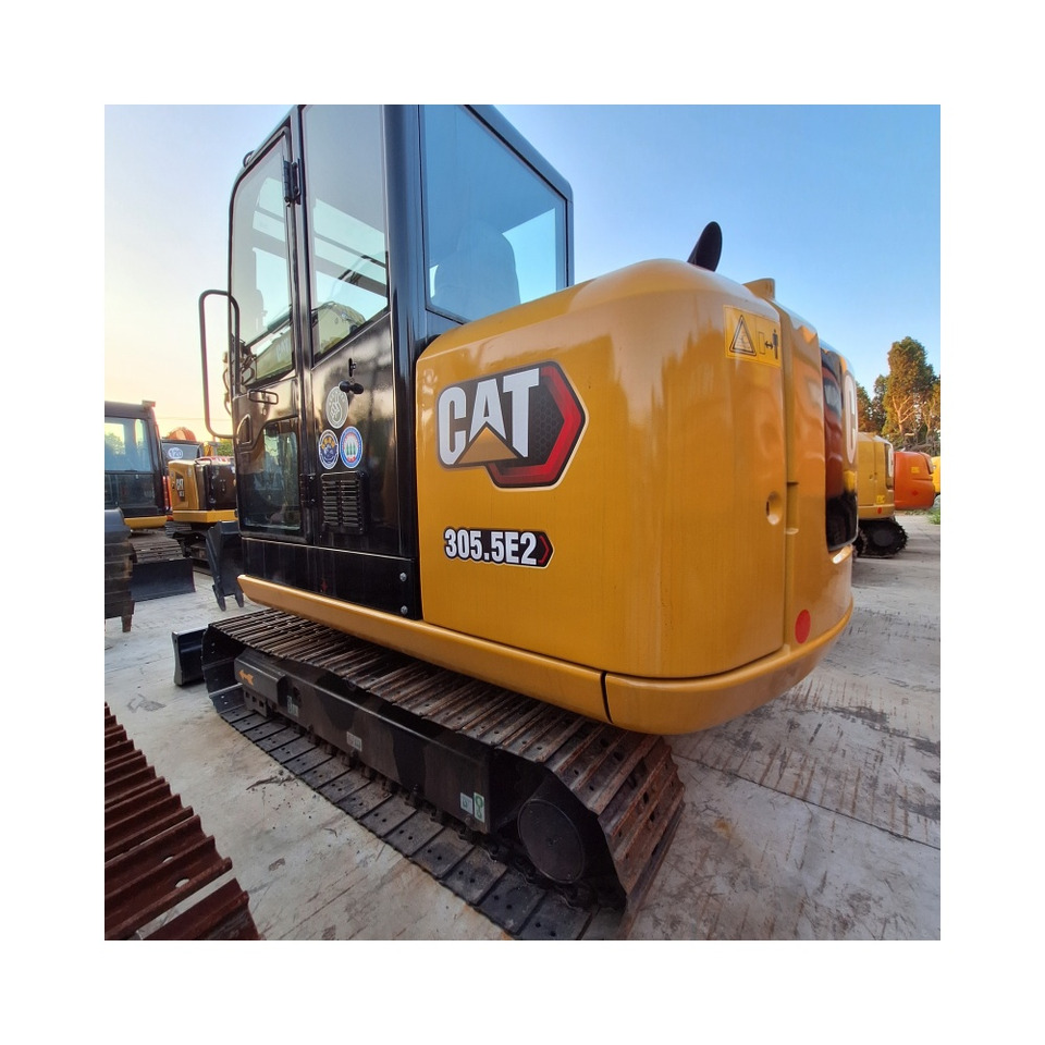 CAT 305.5E2 Excavator - حفارات زحافة: صور 1 CAT 305.5E2 Excavator - حفارات زحافة: صور 1