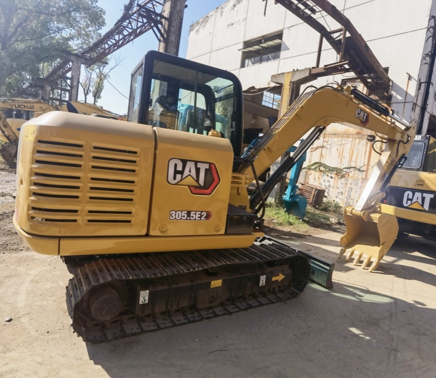 CAT 305.5E2 Excavator - حفارة مصغرة: صور 4 CAT 305.5E2 Excavator - حفارة مصغرة: صور 4