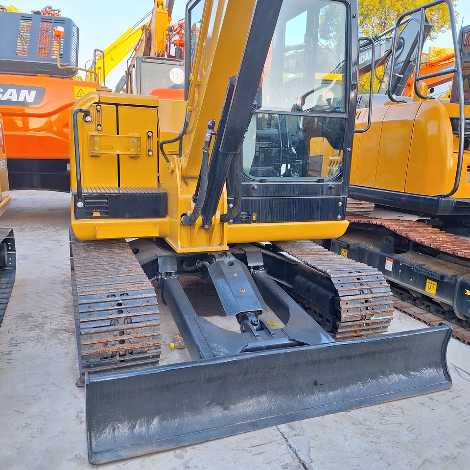 CAT 305.5E2 Excavator - حفارات زحافة: صور 5 CAT 305.5E2 Excavator - حفارات زحافة: صور 5