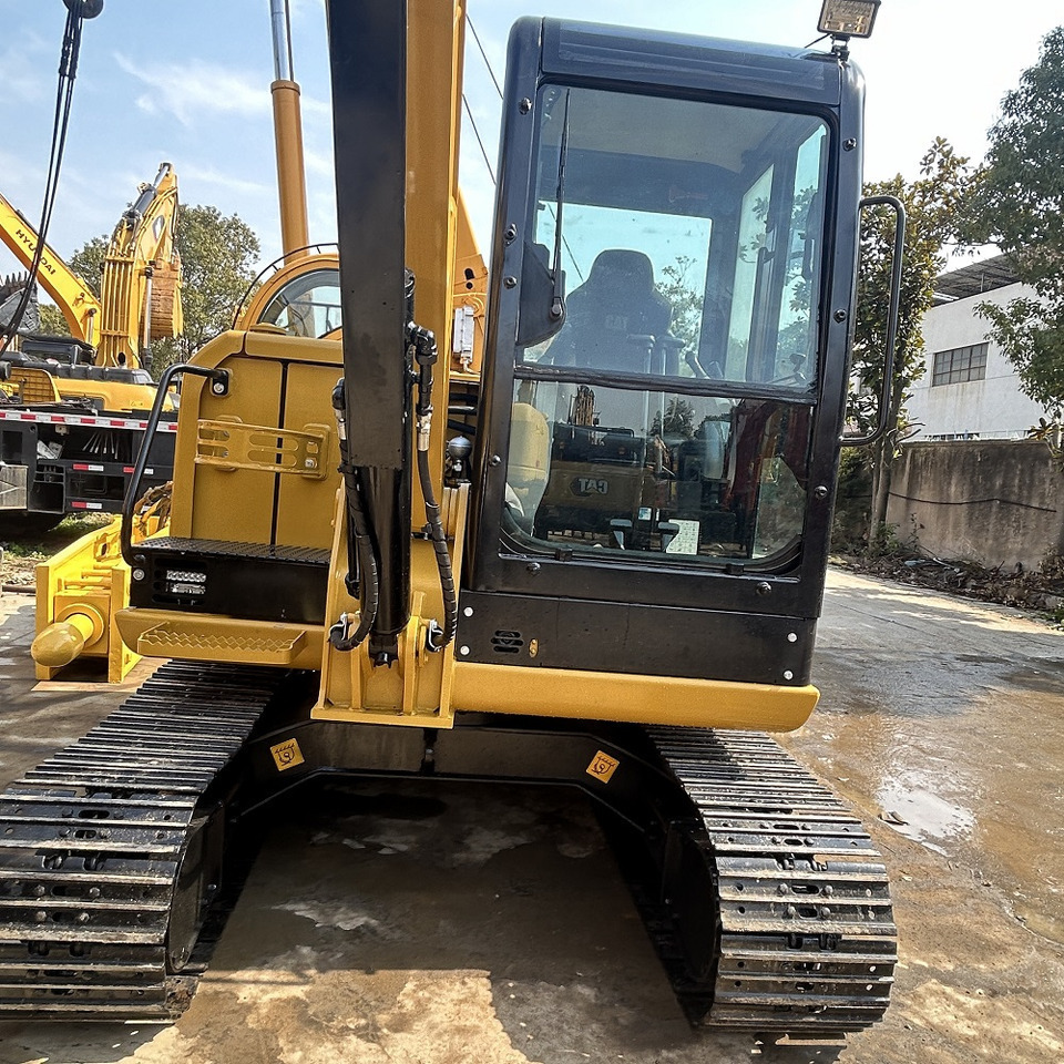 CAT 305.5E2 Excavator - حفارات زحافة: صور 3 CAT 305.5E2 Excavator - حفارات زحافة: صور 3
