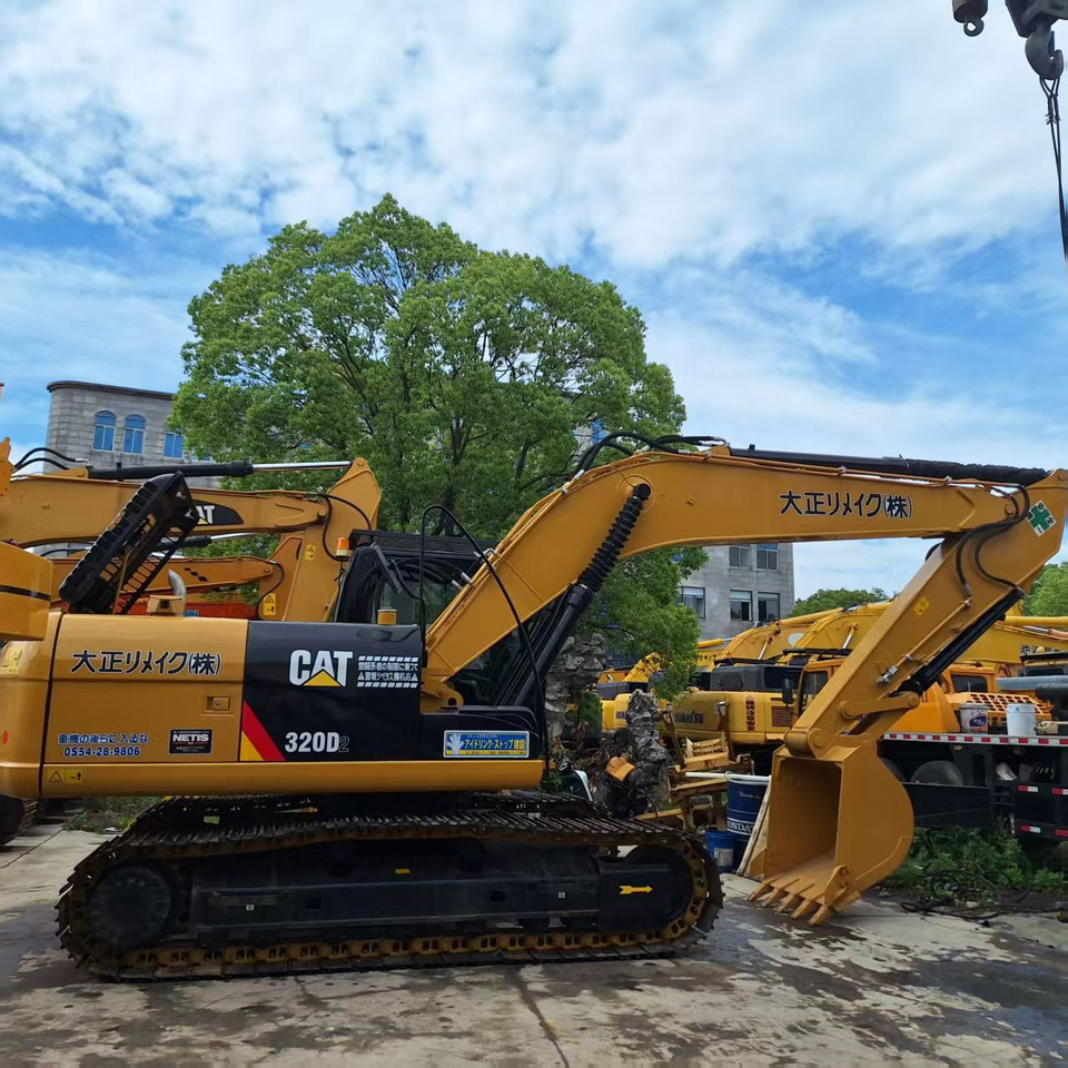 CAT 320D2 Excavator - حفارات زحافة: صور 1 CAT 320D2 Excavator - حفارات زحافة: صور 1