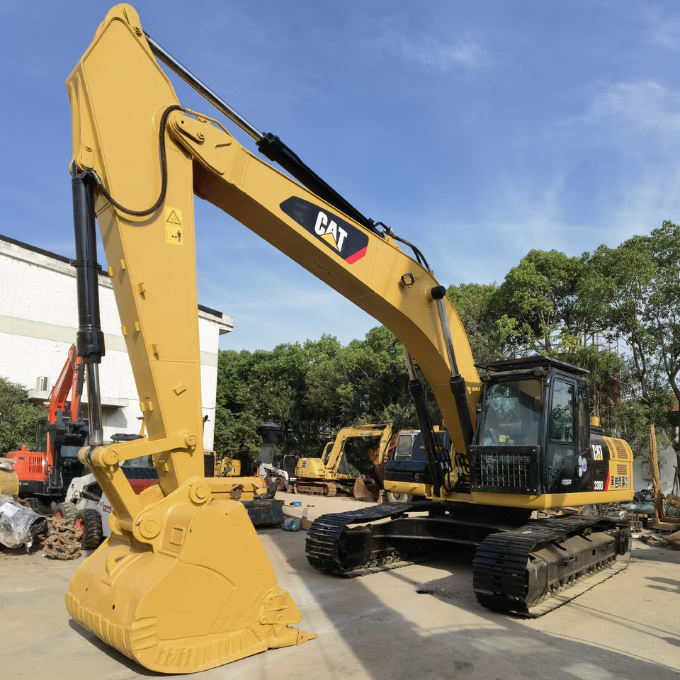 CAT 330D excavators - حفارات زحافة: صور 2 CAT 330D excavators - حفارات زحافة: صور 2