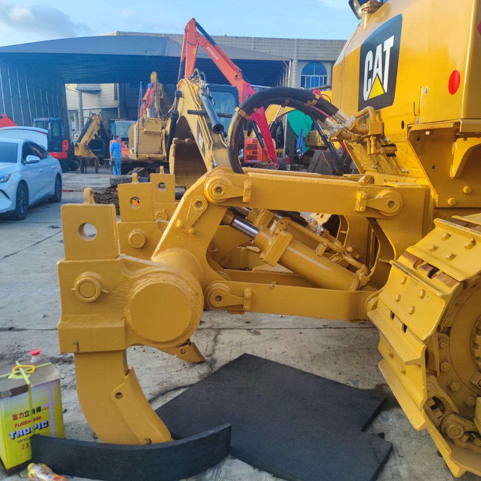 CAT D6G Bulldozer - بلدوزر: صور 5 CAT D6G Bulldozer - بلدوزر: صور 5
