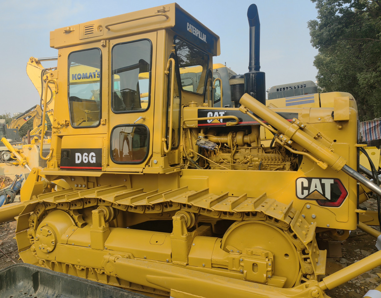 CAT D6G Bulldozer - بلدوزر: صور 2 CAT D6G Bulldozer - بلدوزر: صور 2