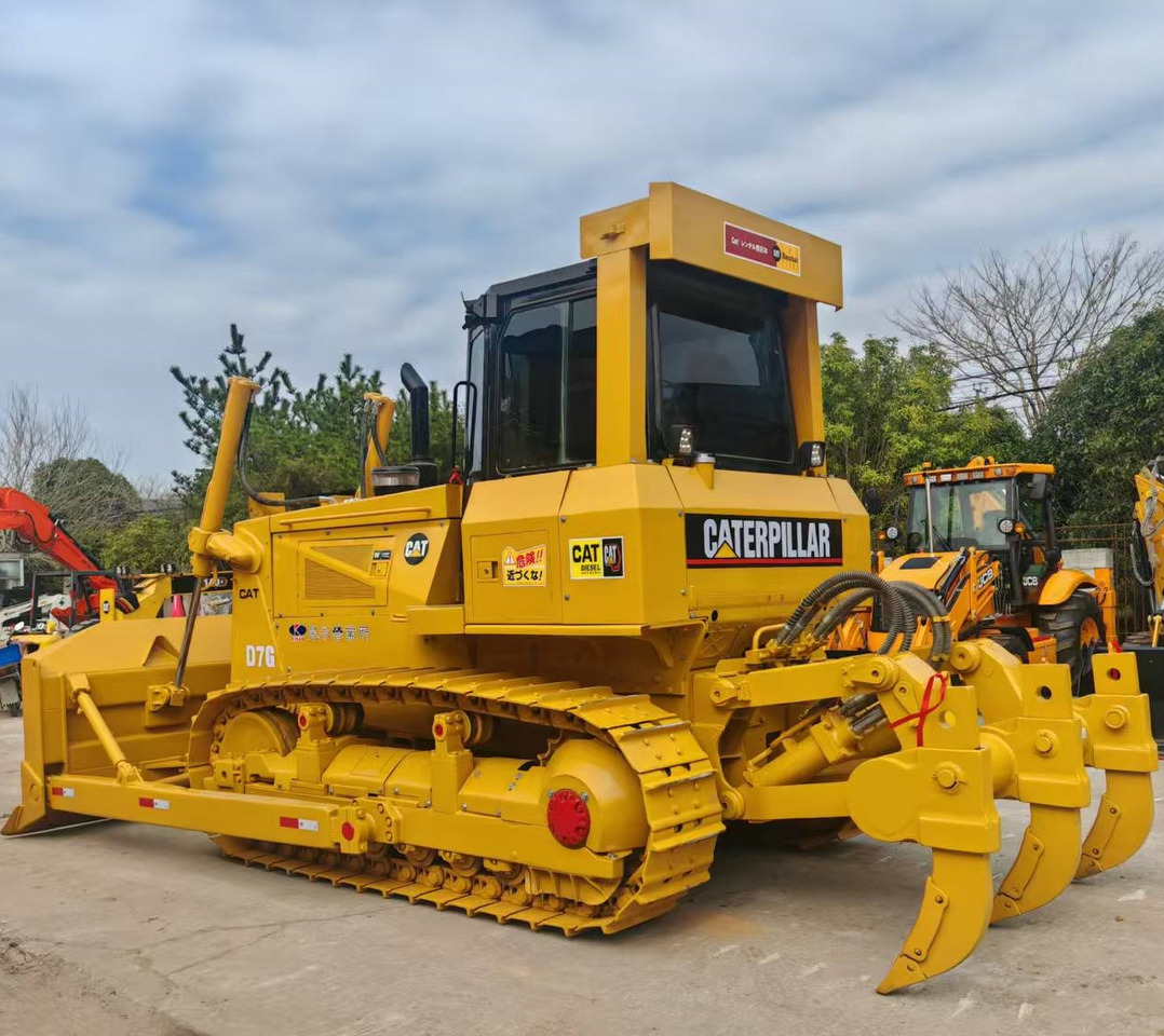 CAT D7G Bulldozer - بلدوزر: صور 2 CAT D7G Bulldozer - بلدوزر: صور 2