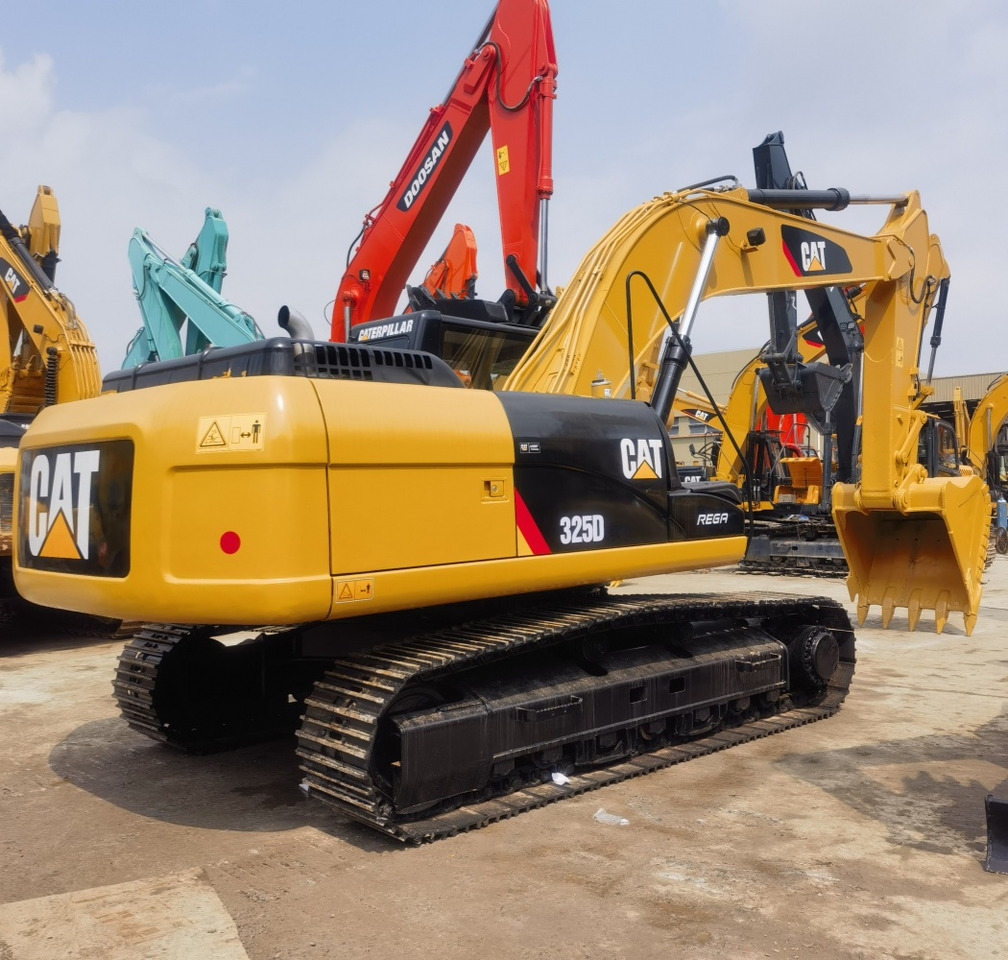 CATERPILLAR CAT 325D Excavator - حفارات زحافة: صور 1 CATERPILLAR CAT 325D Excavator - حفارات زحافة: صور 1