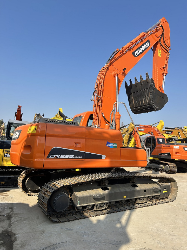 DOOSAN Doosan DX225LC Crawler excavator - حفارات زحافة: صور 2 DOOSAN Doosan DX225LC Crawler excavator - حفارات زحافة: صور 2