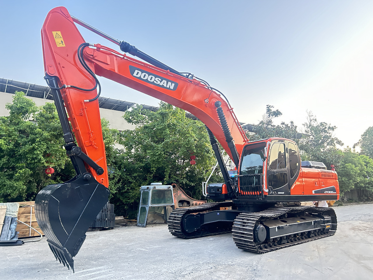 Doosan DX300LC Crawler Excavator - حفارات زحافة: صور 4 Doosan DX300LC Crawler Excavator - حفارات زحافة: صور 4