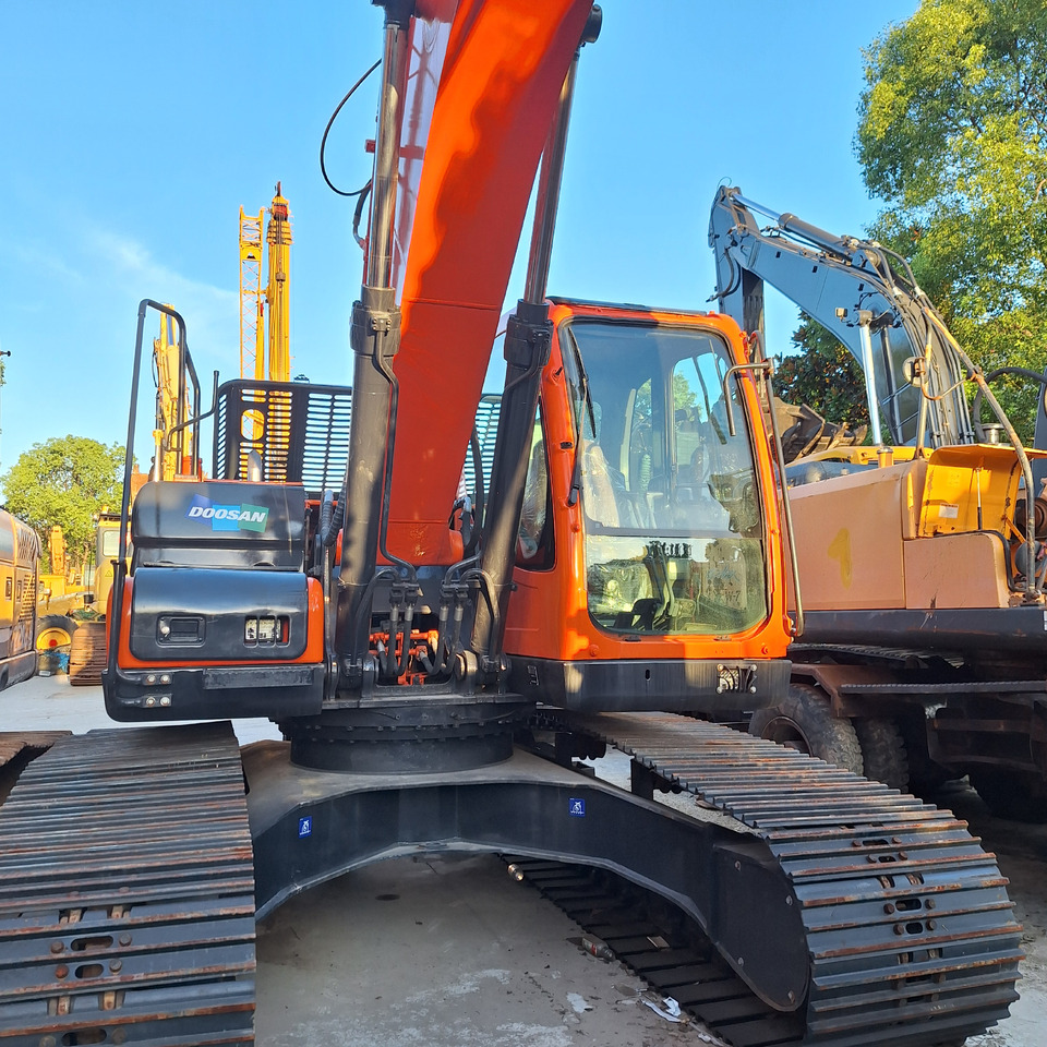 حفارات زحافة Doosan Dx225LC-9C Crawler Excavator: صور 6 حفارات زحافة Doosan Dx225LC-9C Crawler Excavator: صور 6
