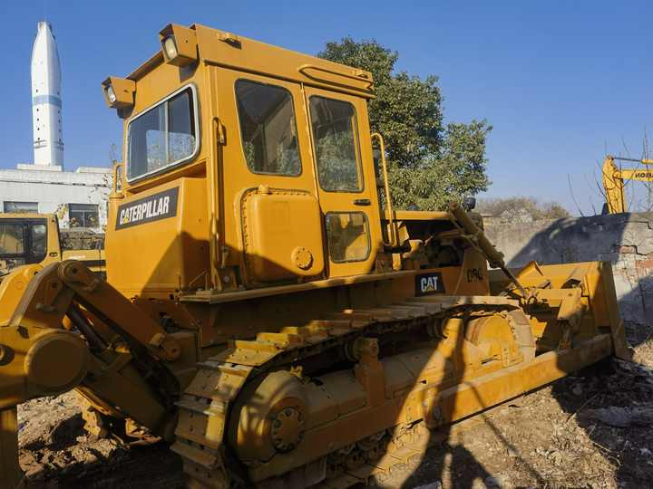 Good working condition original Japanese Second Hand Caterpillar CAT D6G Bulldozer with high quality for sale - بلدوزر: صور 3 Good working condition original Japanese Second Hand Caterpillar CAT D6G Bulldozer with high quality for sale - بلدوزر: صور 3