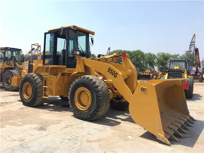 High quality and low working hours in stock used CAT 950G wheel loader used cat 950g wheel loader on stock - بلدوزر: صور 2 High quality and low working hours in stock used CAT 950G wheel loader used cat 950g wheel loader on stock - بلدوزر: صور 2