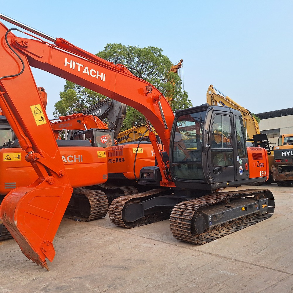 Hitachi ZX120 Excavator - حفارات زحافة: صور 5 Hitachi ZX120 Excavator - حفارات زحافة: صور 5