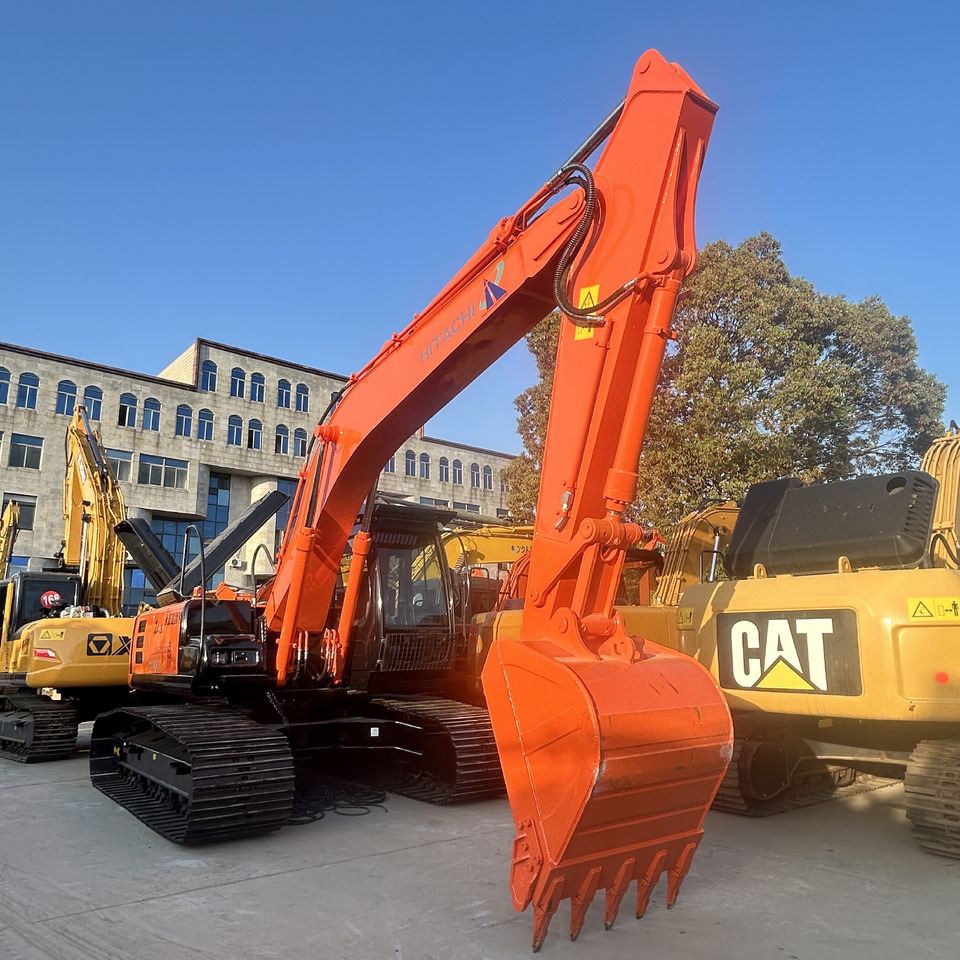 Hitachi ZX200-3 Excavator - حفارات زحافة: صور 2 Hitachi ZX200-3 Excavator - حفارات زحافة: صور 2