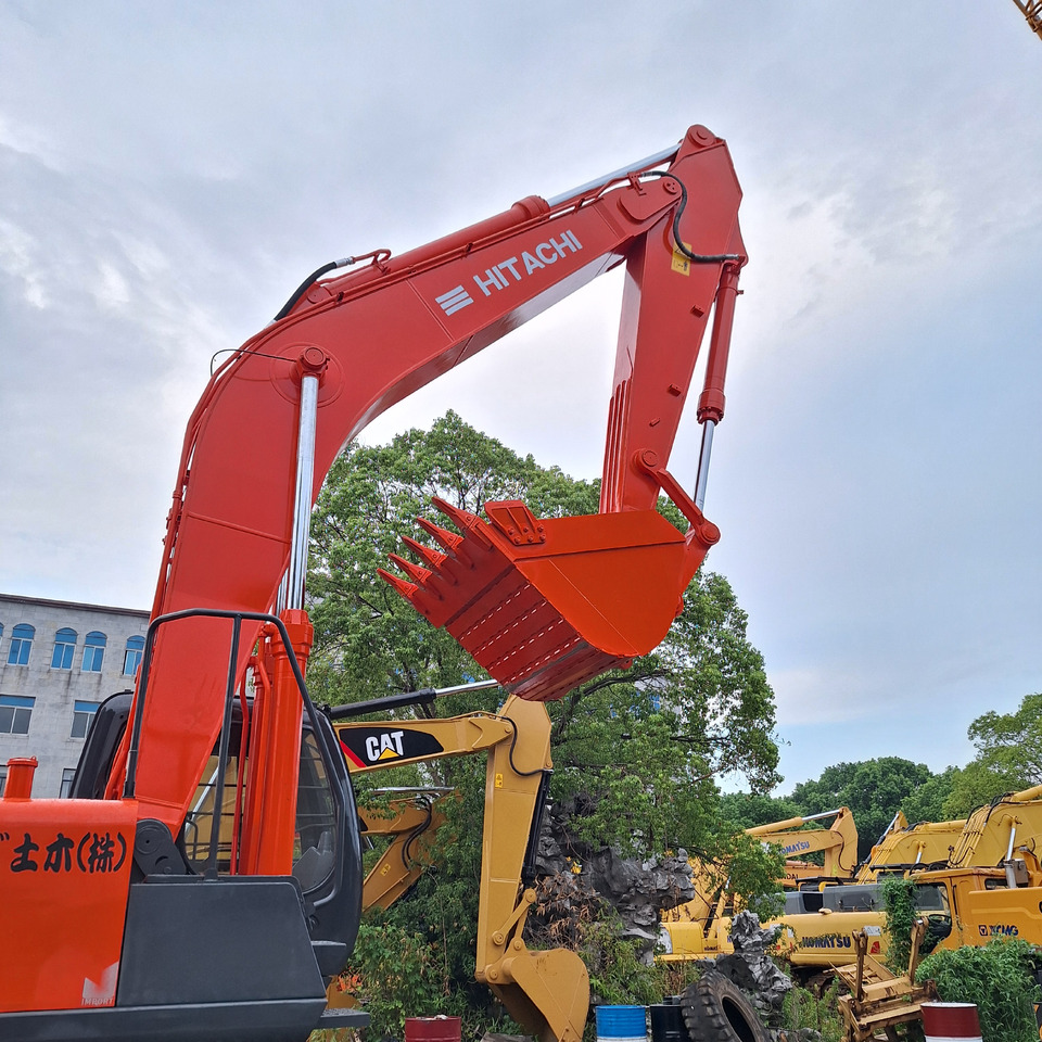 Hitachi ZX350G Excavator - حفارات زحافة: صور 3 Hitachi ZX350G Excavator - حفارات زحافة: صور 3