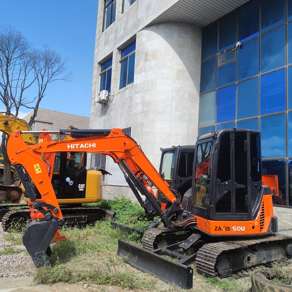 Hitachi ZX50 Excavator - حفارات زحافة: صور 2 Hitachi ZX50 Excavator - حفارات زحافة: صور 2
