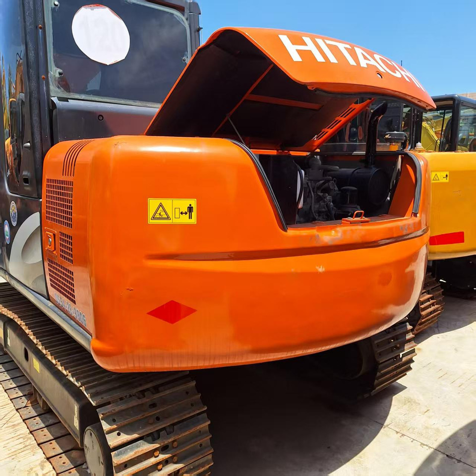 Hitachi ZX70 Excavator - حفارات زحافة: صور 5 Hitachi ZX70 Excavator - حفارات زحافة: صور 5