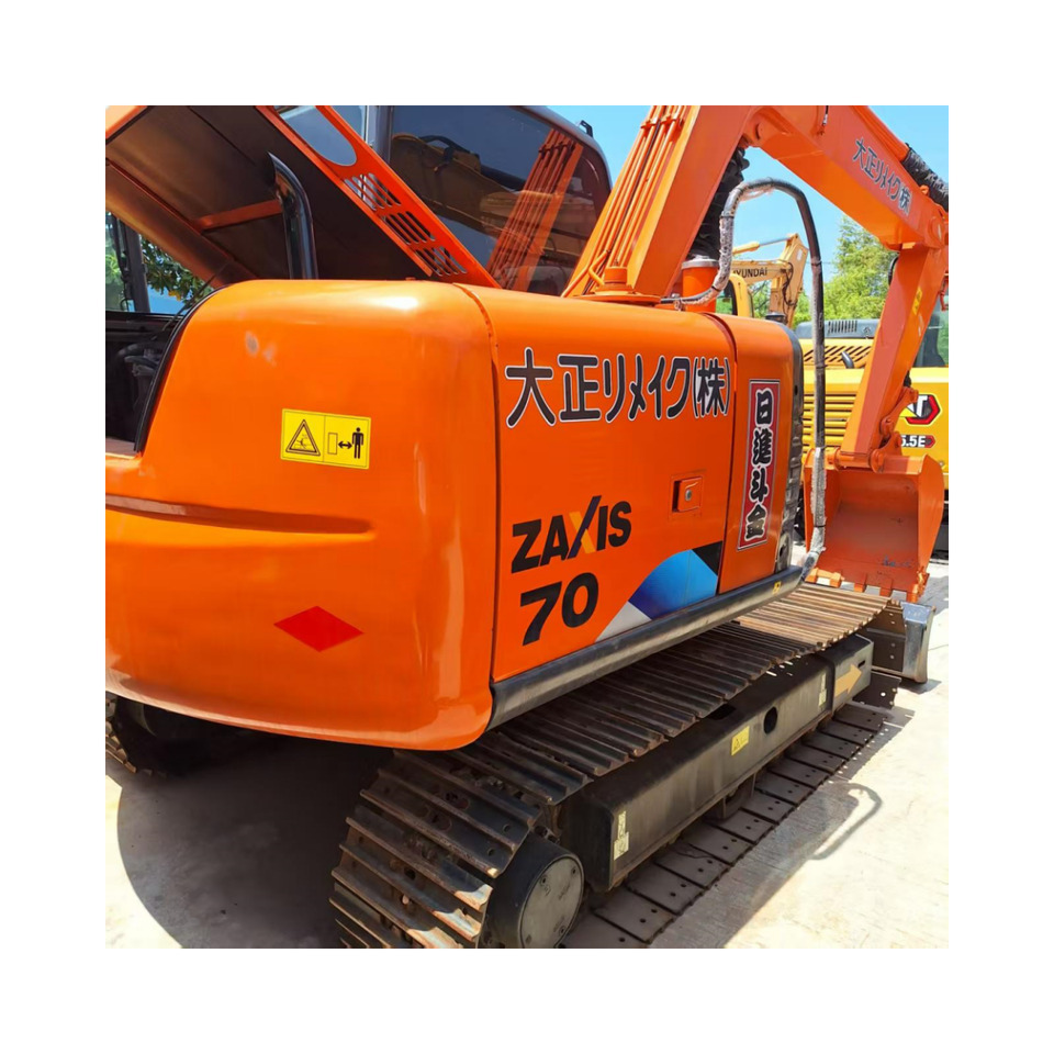 Hitachi ZX70 Excavator - حفارات زحافة: صور 2 Hitachi ZX70 Excavator - حفارات زحافة: صور 2