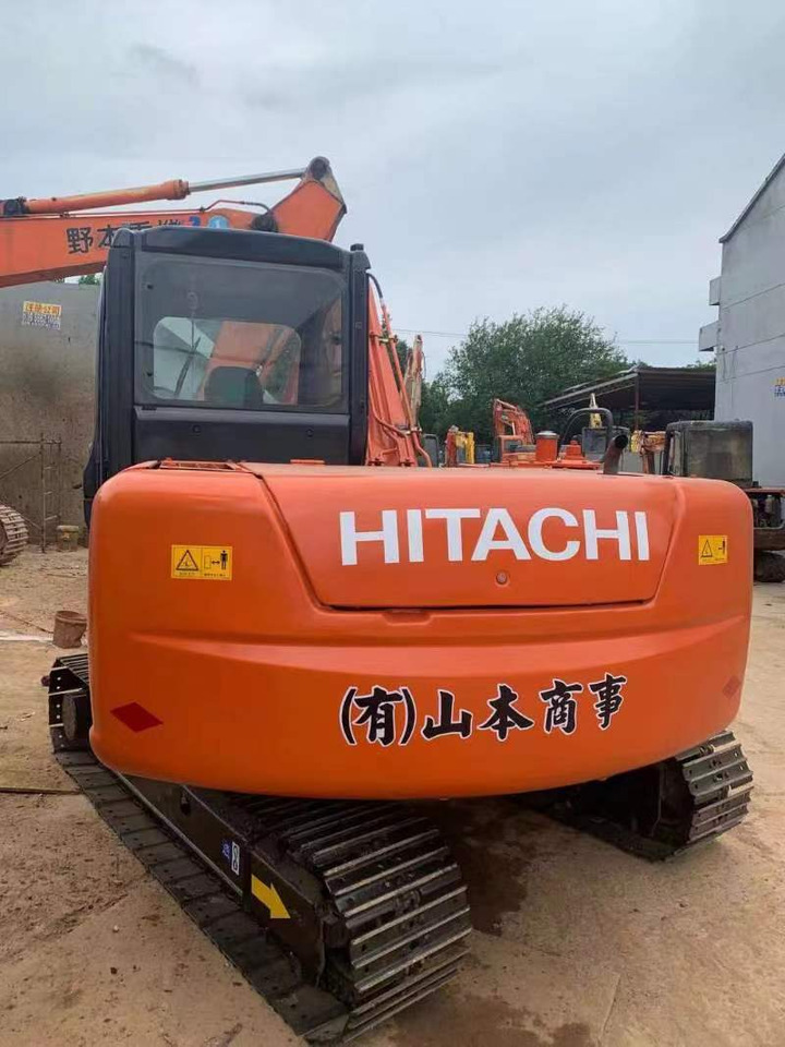 Hitachi ZX70 Excavator - حفارات زحافة: صور 4 Hitachi ZX70 Excavator - حفارات زحافة: صور 4