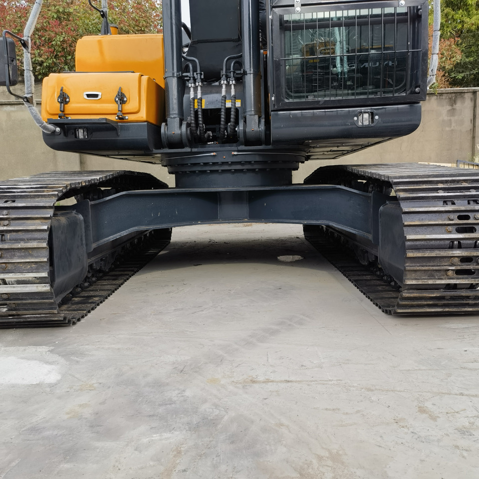 Hyundai 220LC-9S Excavator - حفارات زحافة: صور 5 Hyundai 220LC-9S Excavator - حفارات زحافة: صور 5