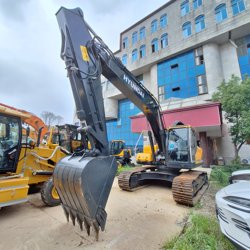 Hyundai 220LC-9S Excavator - حفارات زحافة: صور 4 Hyundai 220LC-9S Excavator - حفارات زحافة: صور 4