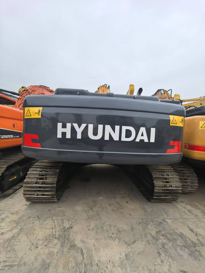 Hyundai 220LC-9S Excavator - حفارات زحافة: صور 3 Hyundai 220LC-9S Excavator - حفارات زحافة: صور 3
