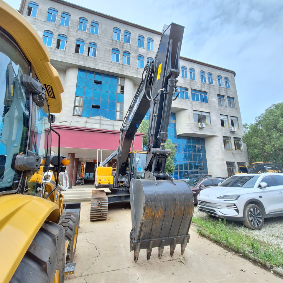 Hyundai 220LC-9S Excavator - حفارات زحافة: صور 4 Hyundai 220LC-9S Excavator - حفارات زحافة: صور 4