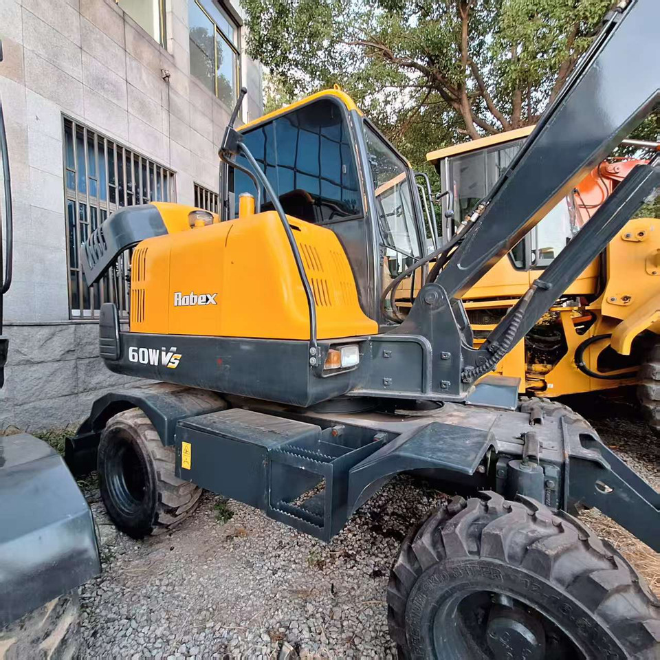 Hyundai 60wvs excavator - حفارة على عجلات: صور 1 Hyundai 60wvs excavator - حفارة على عجلات: صور 1