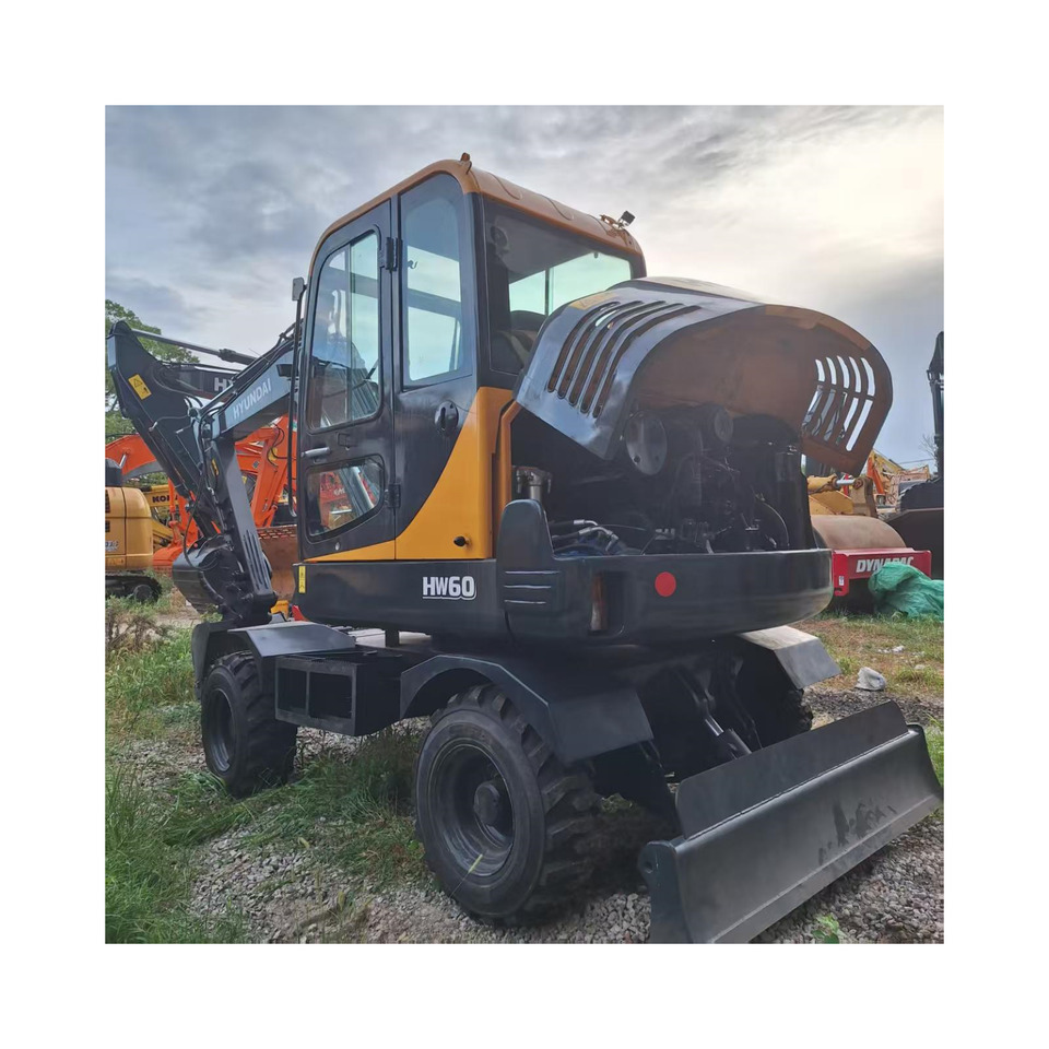Hyundai HW60 excavator - حفارة على عجلات: صور 4 Hyundai HW60 excavator - حفارة على عجلات: صور 4