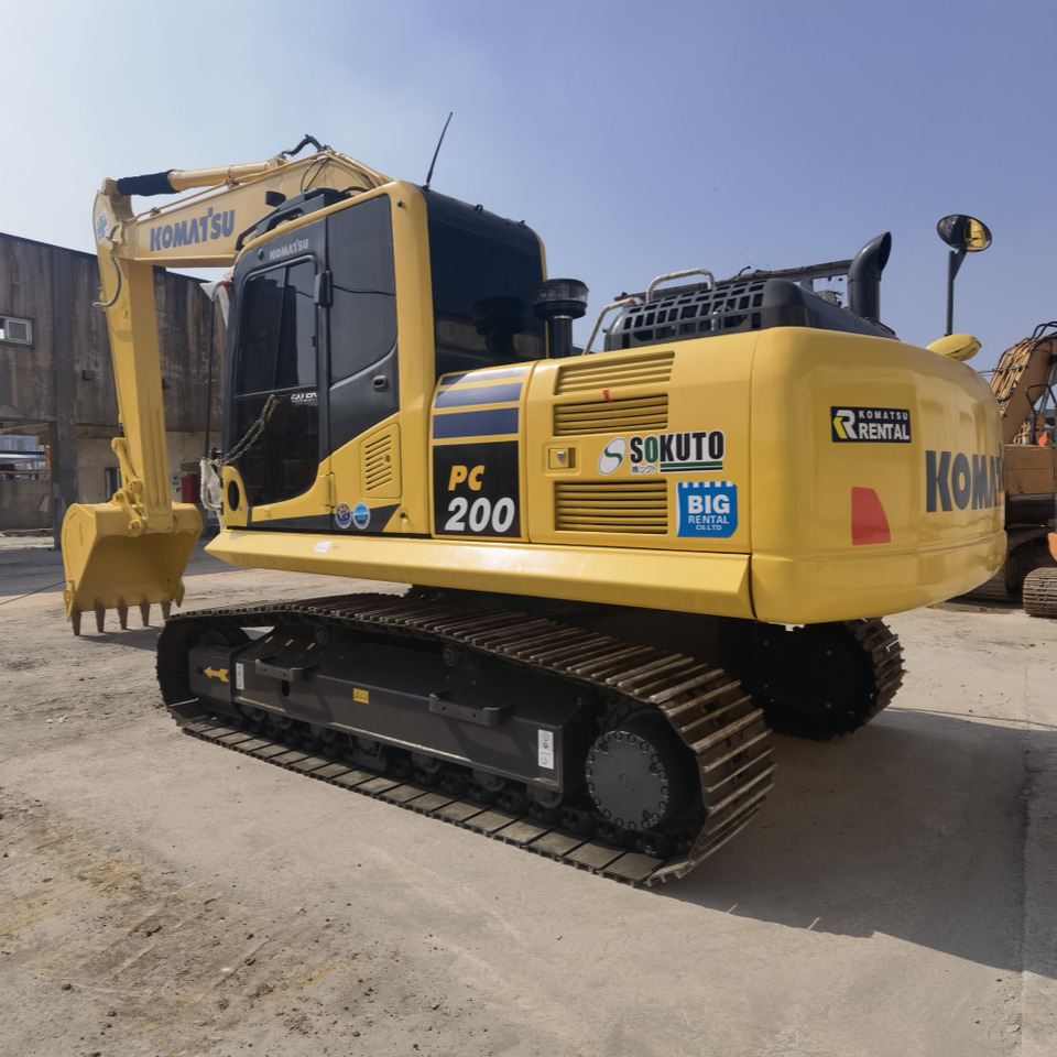 Komatsu PC200-8 Excavator - حفارات زحافة: صور 1 Komatsu PC200-8 Excavator - حفارات زحافة: صور 1
