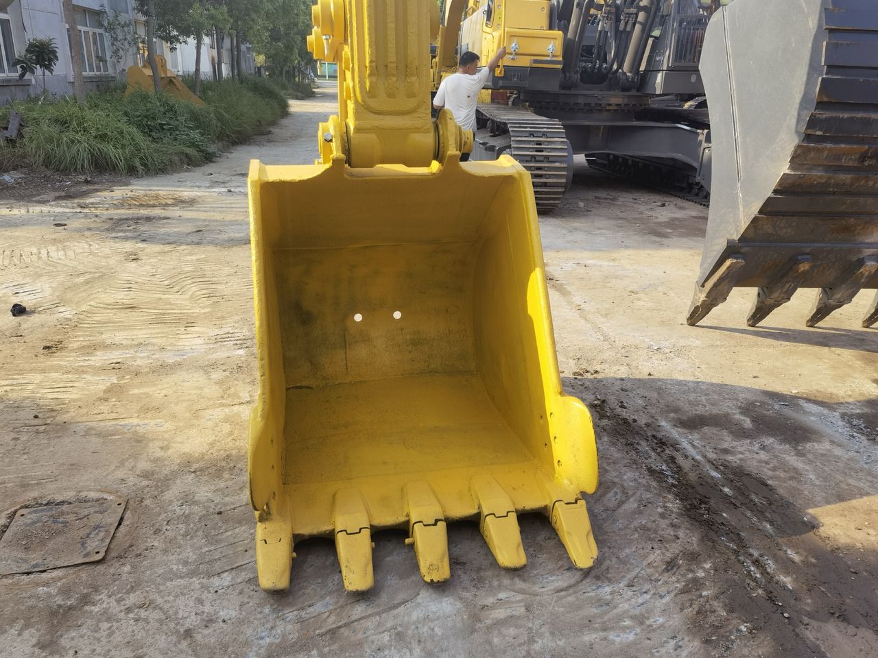 Komatsu PC200-8 Excavator - حفارات زحافة: صور 5 Komatsu PC200-8 Excavator - حفارات زحافة: صور 5