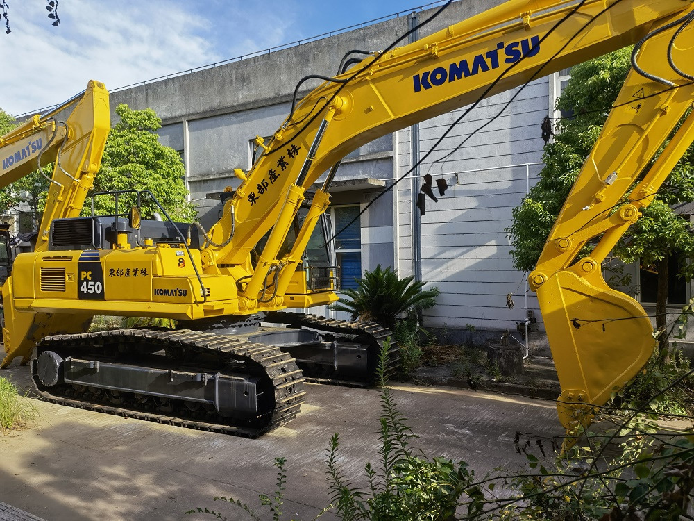 Komatsu PC450 -8 - حفارات زحافة: صور 2 Komatsu PC450 -8 - حفارات زحافة: صور 2